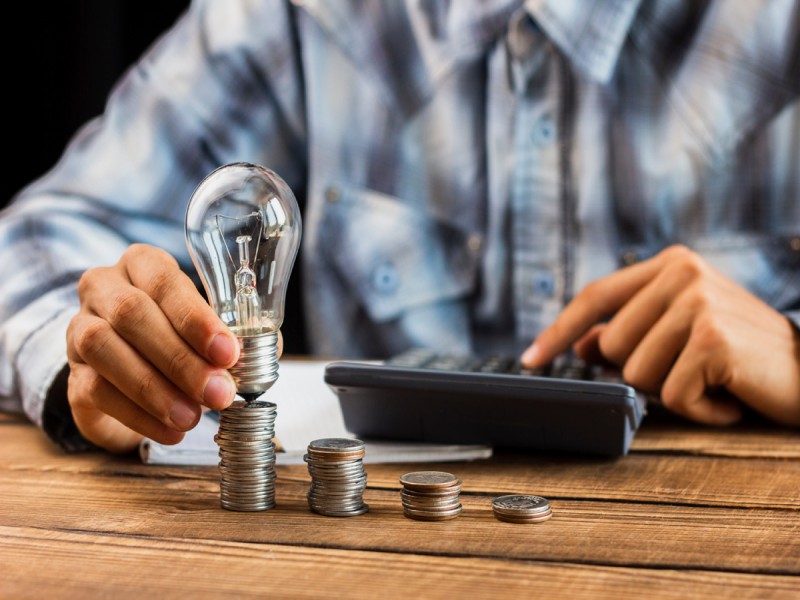 Rising energy prices force families to revise their consumption